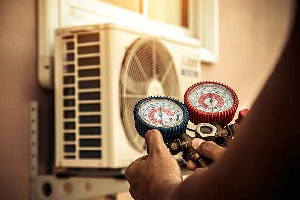Professional Ductwork Repair technician working in Choctaw, OK